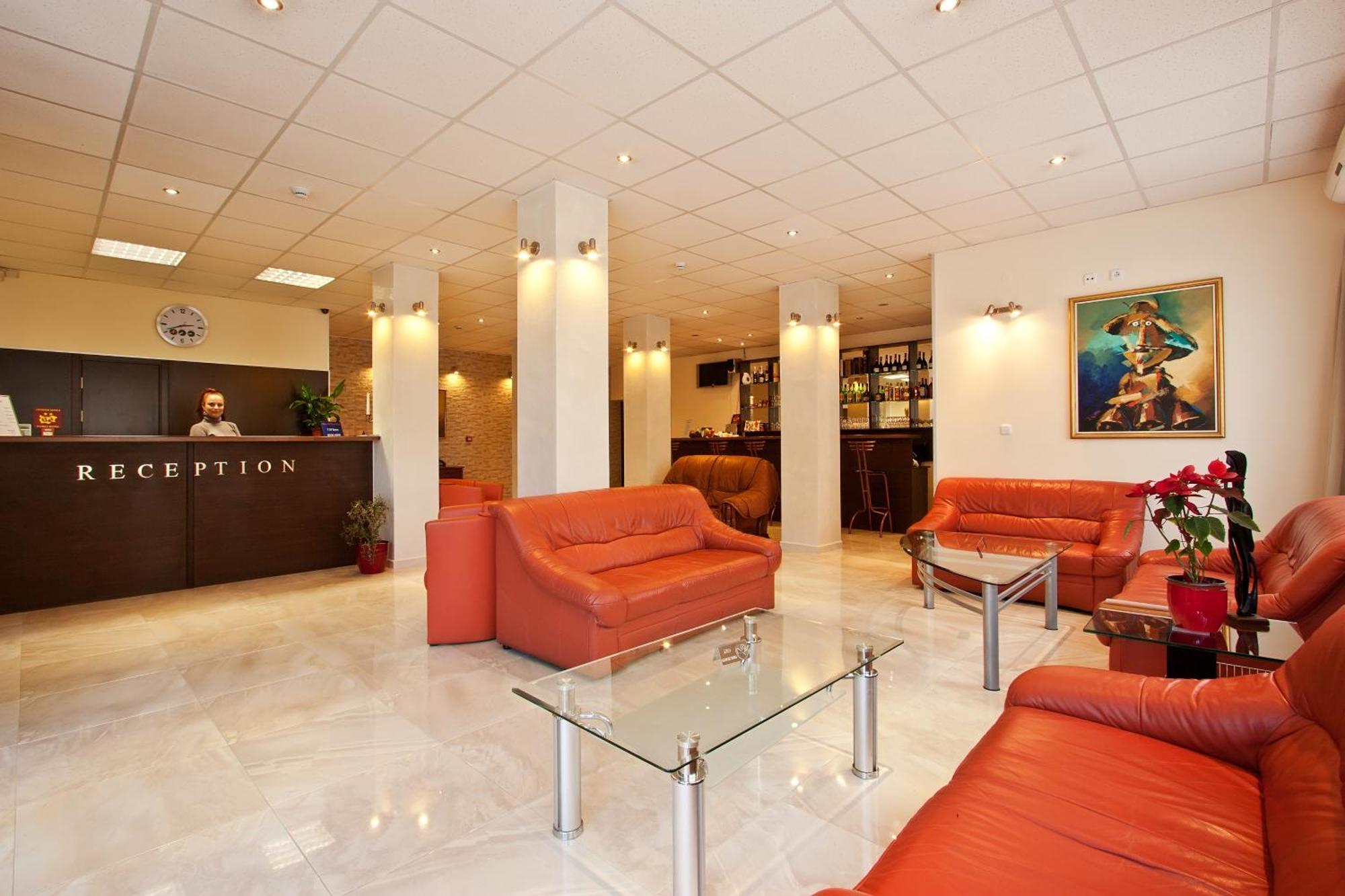 Cheap - Smart Choice - Great Value Sofia